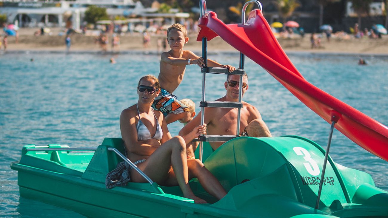 Pedal boat tenerife kids